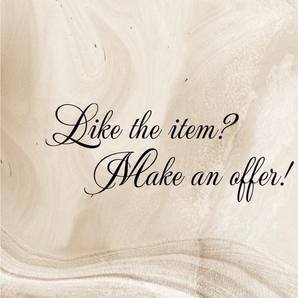 🎉HP🎉 Flower Hoop Earrings (Boutique) - Picture 8 of 8